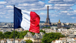 फ्रान्सेली अर्थतन्त्र सन् २०२३ मा ०.९% वृद्धि