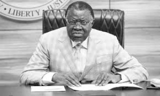 नामिबियाका राष्ट्रपति जी गिन्गोब निधन