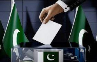 पाकिस्तान आम निर्वाचन : मतदान जारी