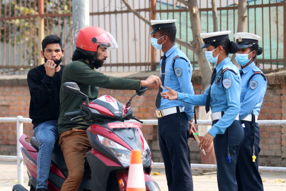 खजरिवाना तिर्न ट्राफिक कार्यालय जानुपर्ने बाध्यता हट्दै