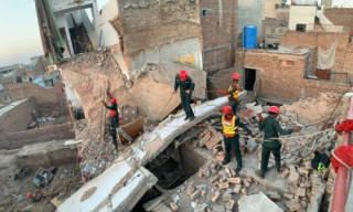 पाकिस्तानको पञ्जाबमा आवासीय भवन भत्किँदा ९ जनाको मृत्यु, २ जना घाइते