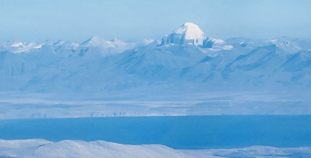 पर्यटनमा नयाँ गन्तव्यः पर्वतीय उडानबाट कैलाश मानसरोवर दर्शन