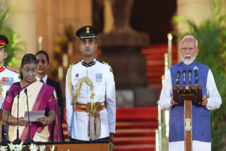 भारतका प्रधानमन्त्री  मोदीको तेस्रो पदावधिका लागि सुरुवाती मन्त्रिपरिषद्मा को को छानिए ?