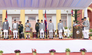 प्रधानमन्त्रीसहित २१ मन्त्रीले लिए शपथ