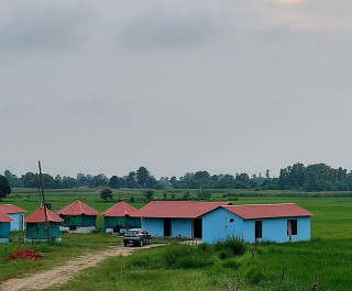 पर्यटकलाई लोभ्याउँदै नानापुर