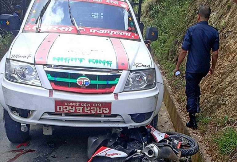 नागार्जुन नगरपालिकामा जिपको ठक्करबाट मोटरसाइकल चालकको मृत्यु