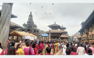 बिहानदेखि देशभरका श्रीकृष्णमन्दिरमा भक्तजनको भीड