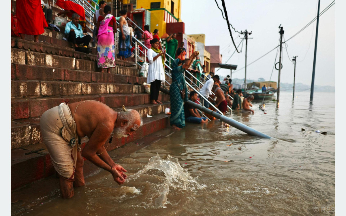 भारतको पवित्र सहर जहाँ हजारौँ मानिस मृत्युवरण गर्न जान्छन्