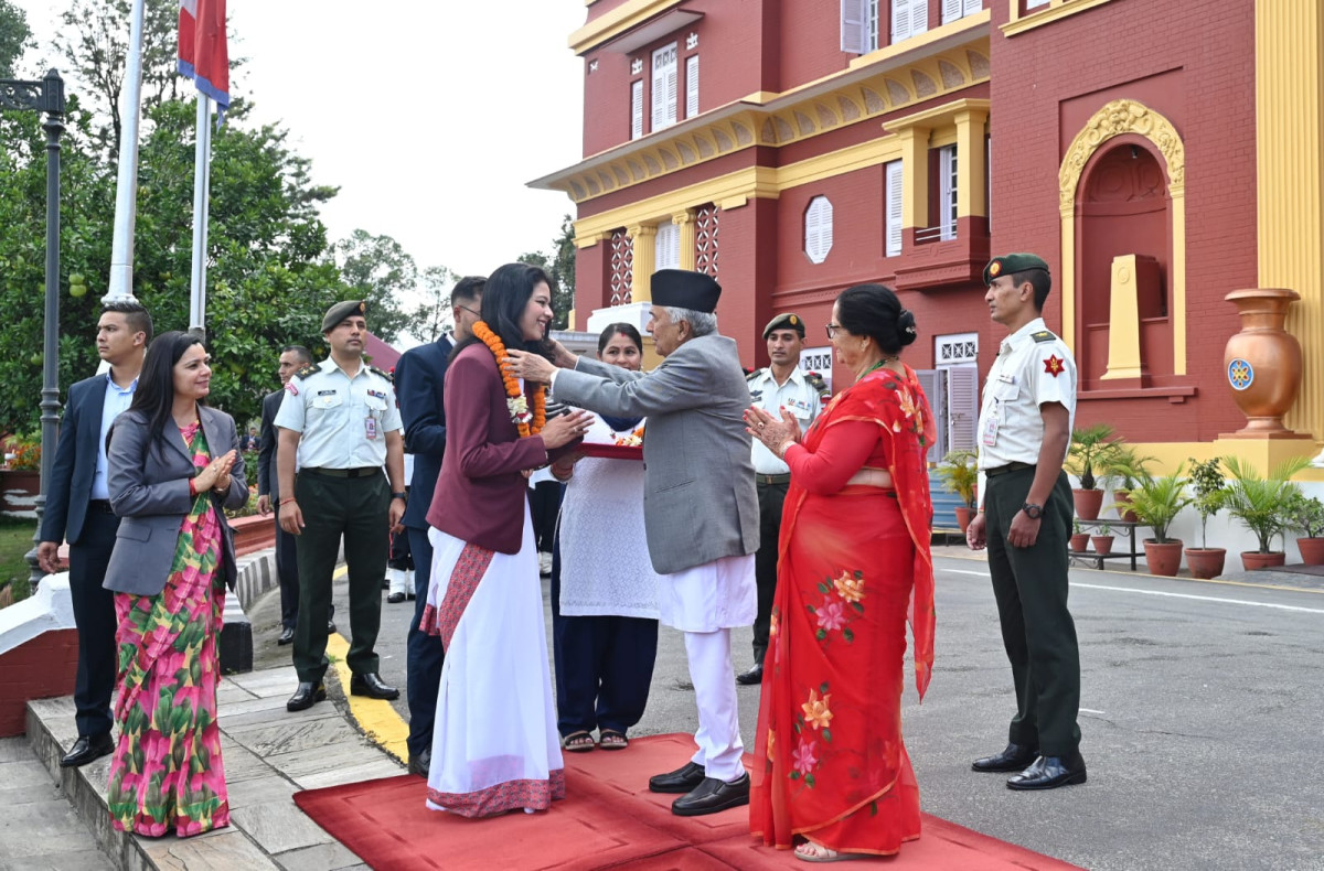 राष्ट्रपति पौडेलद्वारा पेरिस पारा ओलम्पिकमा कास्य पदक विजेता पलेशालाई सम्मान