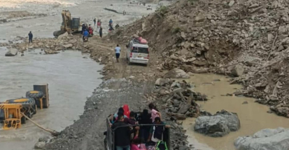 काठमाडौँ सिन्धुली बर्दिबास जोड्ने बीपी राजमार्गमा मंगलबारदेखि रुटको गाडी चलाउन पाइने