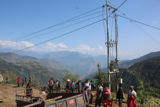 सडक र विद्युत् सुविधासँगै सुगम बन्दै गाउँ