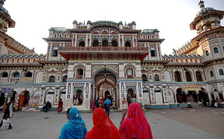 जनकपुरधामबाट अयोध्या तिलकमा २५१ जना जाने