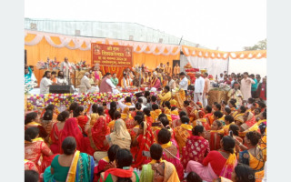 मुख्यमन्त्री सिंहद्वारा भारतीय पक्षलाई विवाहपञ्चमीको निम्तोपत्र हस्तान्तरण