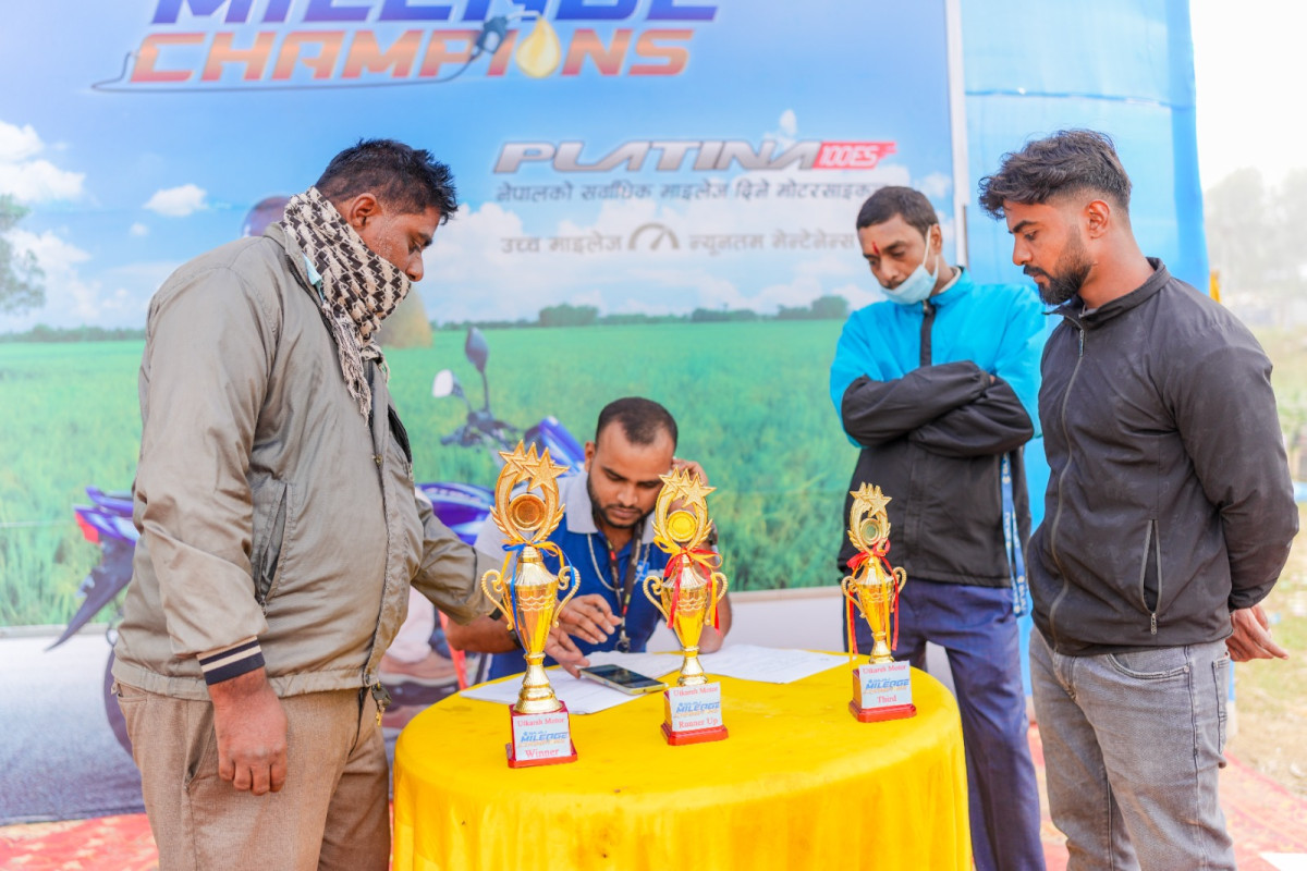 Bajaj Mileage Champions 2.jpg