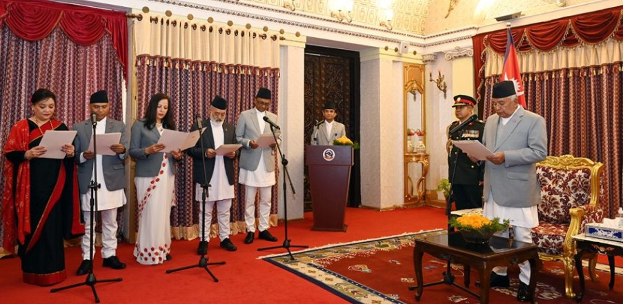 पाँच देशका लागि नियुक्त भएका राजदूतहरुको  शपथ