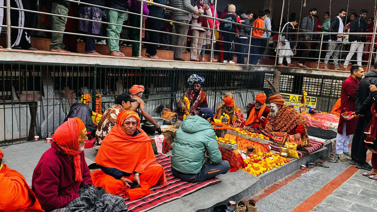 केदारनाथको शिर डोलेश्वर महादेवका चारै ढोका खुला  गरी  महाशिवरात्रि पूजा र दर्शनको व्यवस्था